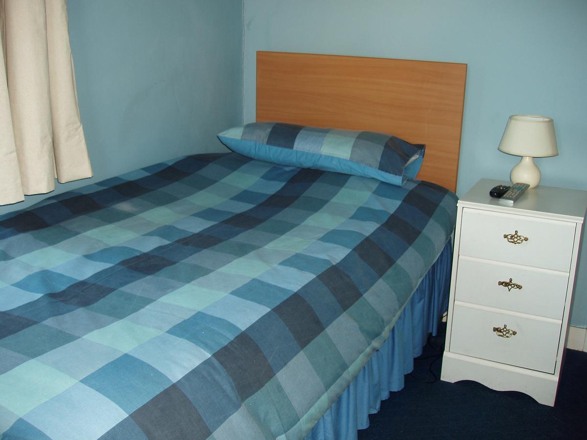 The Windsor Hotel Haverfordwest Buitenkant foto