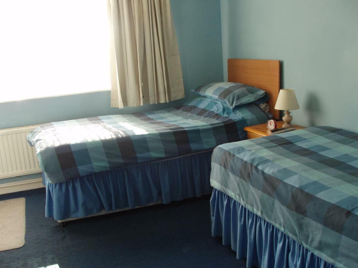 The Windsor Hotel Haverfordwest Buitenkant foto